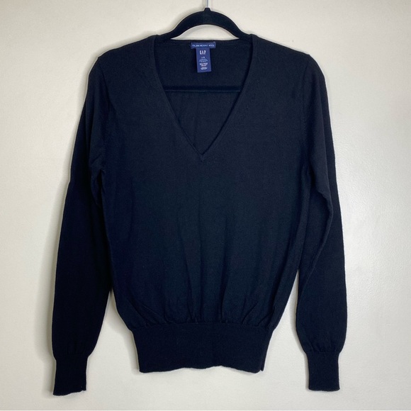 GAP 100% ITALIAN MERINO WOOL KNIT VNECK LONG SLEEVE SWEATER TOP - Picture 1 of 12